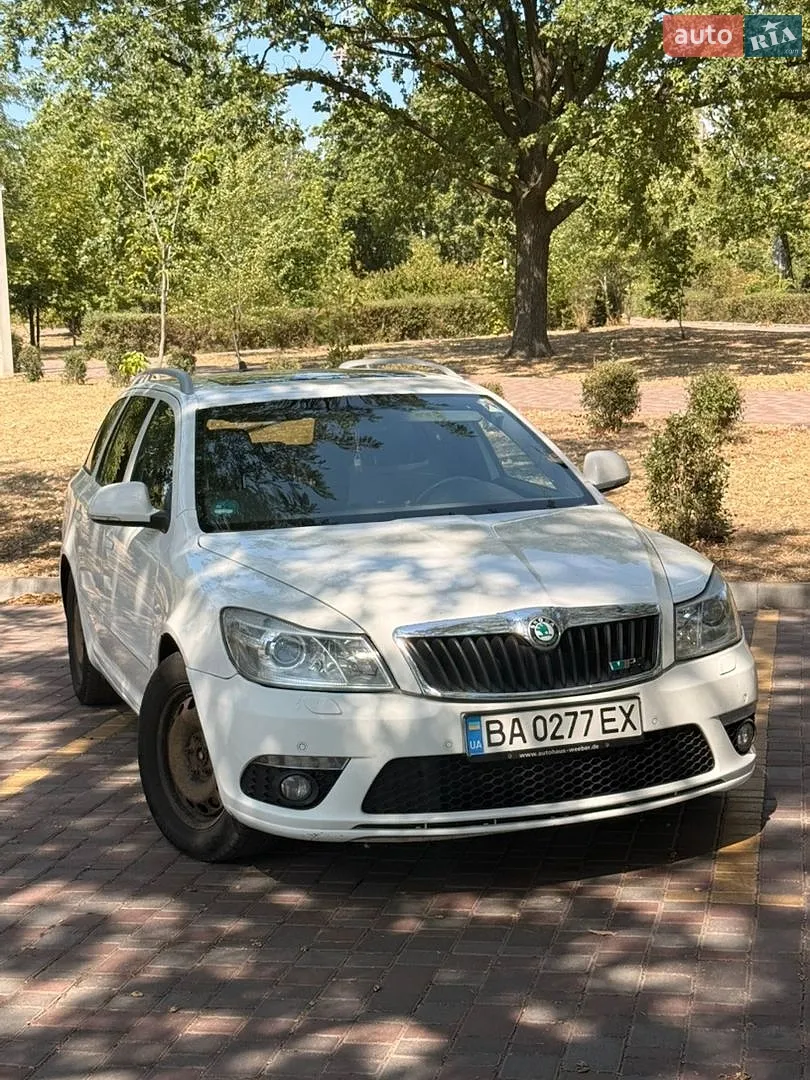 2011 Skoda Octavia - фото 1