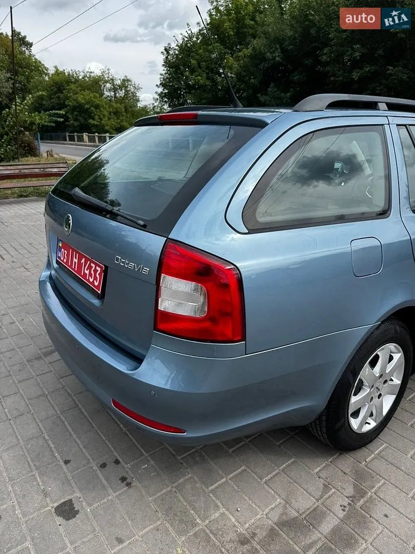 2010 Skoda Octavia - мініатюра 5