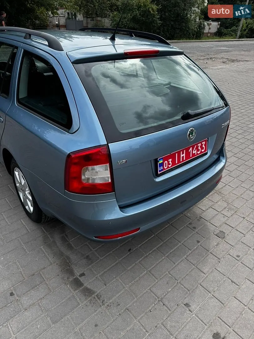 2010 Skoda Octavia - мініатюра 6