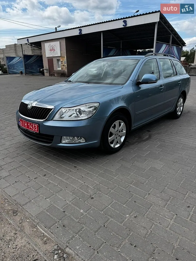 2010 Skoda Octavia - мініатюра 8