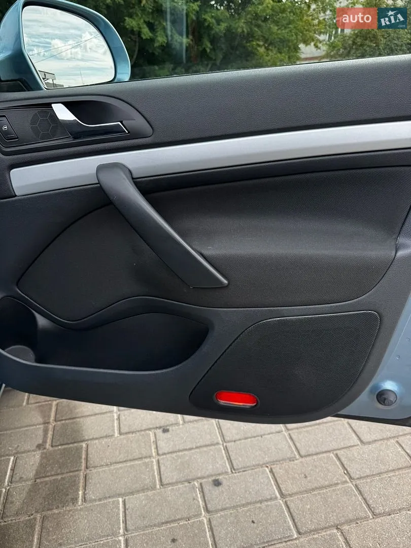 2010 Skoda Octavia - мініатюра 18