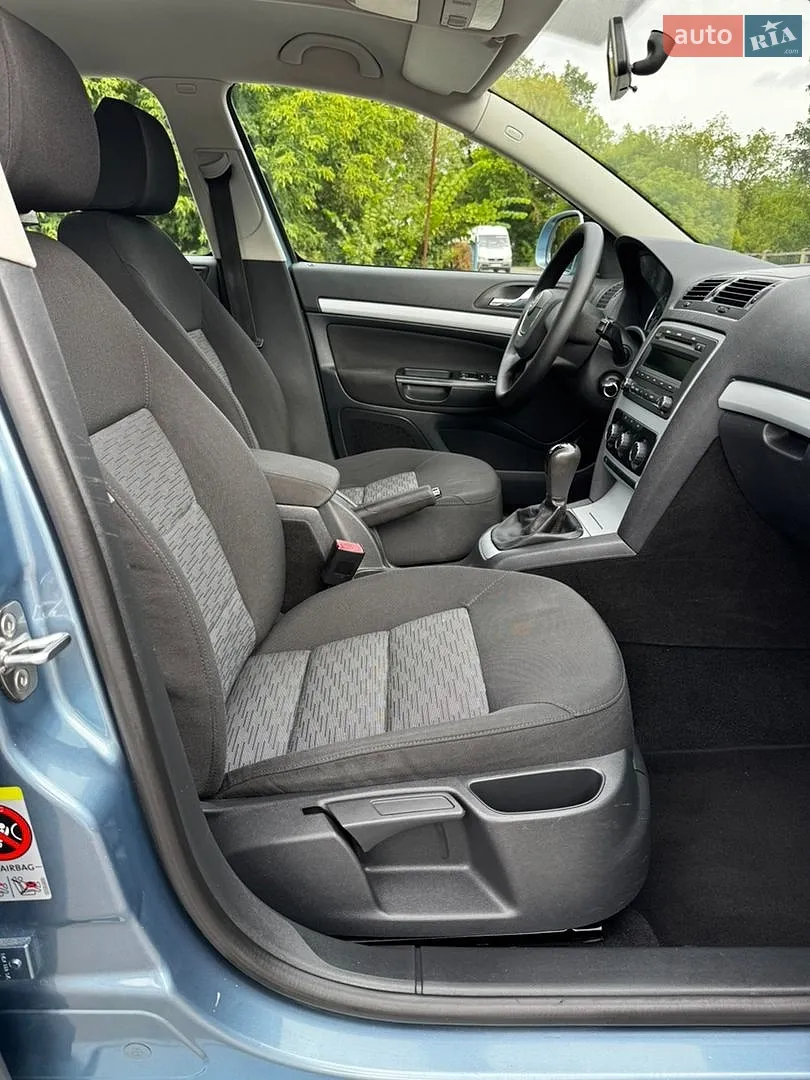 2010 Skoda Octavia - мініатюра 19