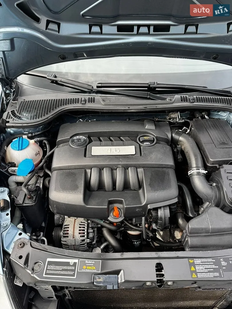 2010 Skoda Octavia - мініатюра 20