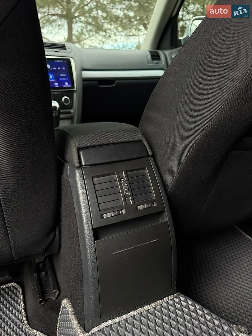 2011 Skoda Octavia - мініатюра 43