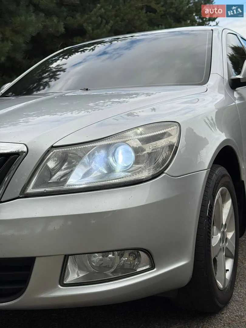 2011 Skoda Octavia - мініатюра 48