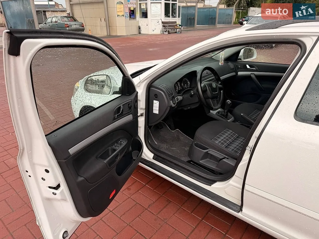 2012 Skoda Octavia - мініатюра 23