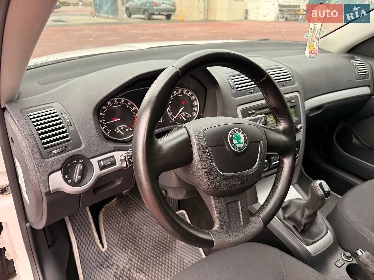2012 Skoda Octavia - мініатюра 30