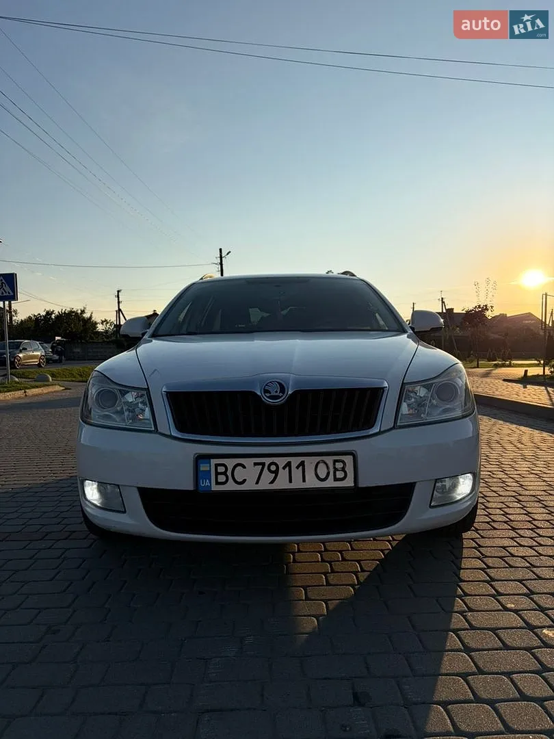 2010 Skoda Octavia - мініатюра 8