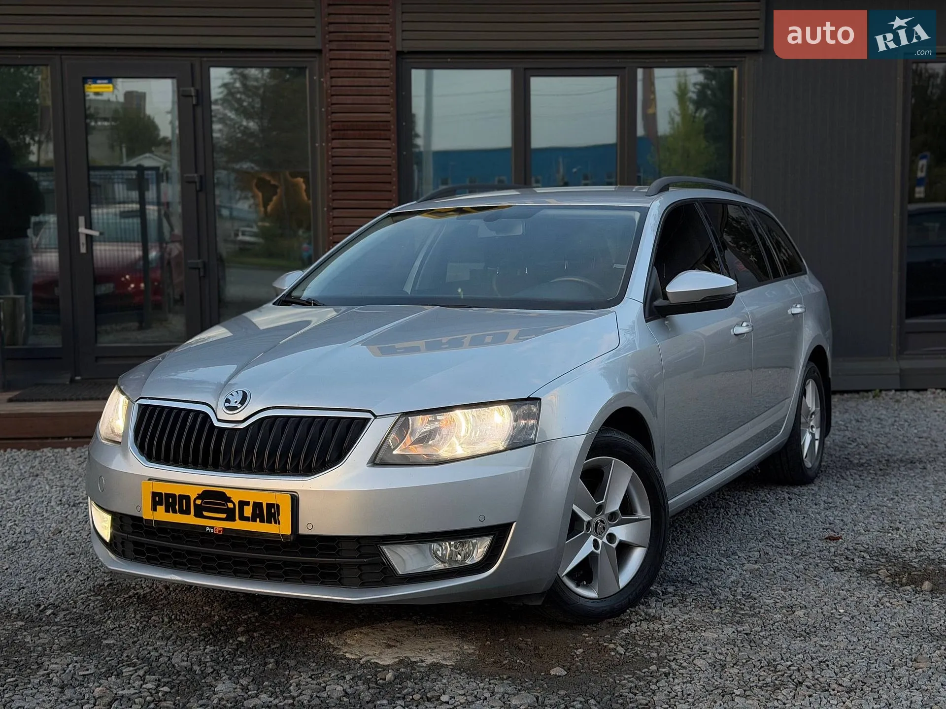 2016 Skoda Octavia - фото 1