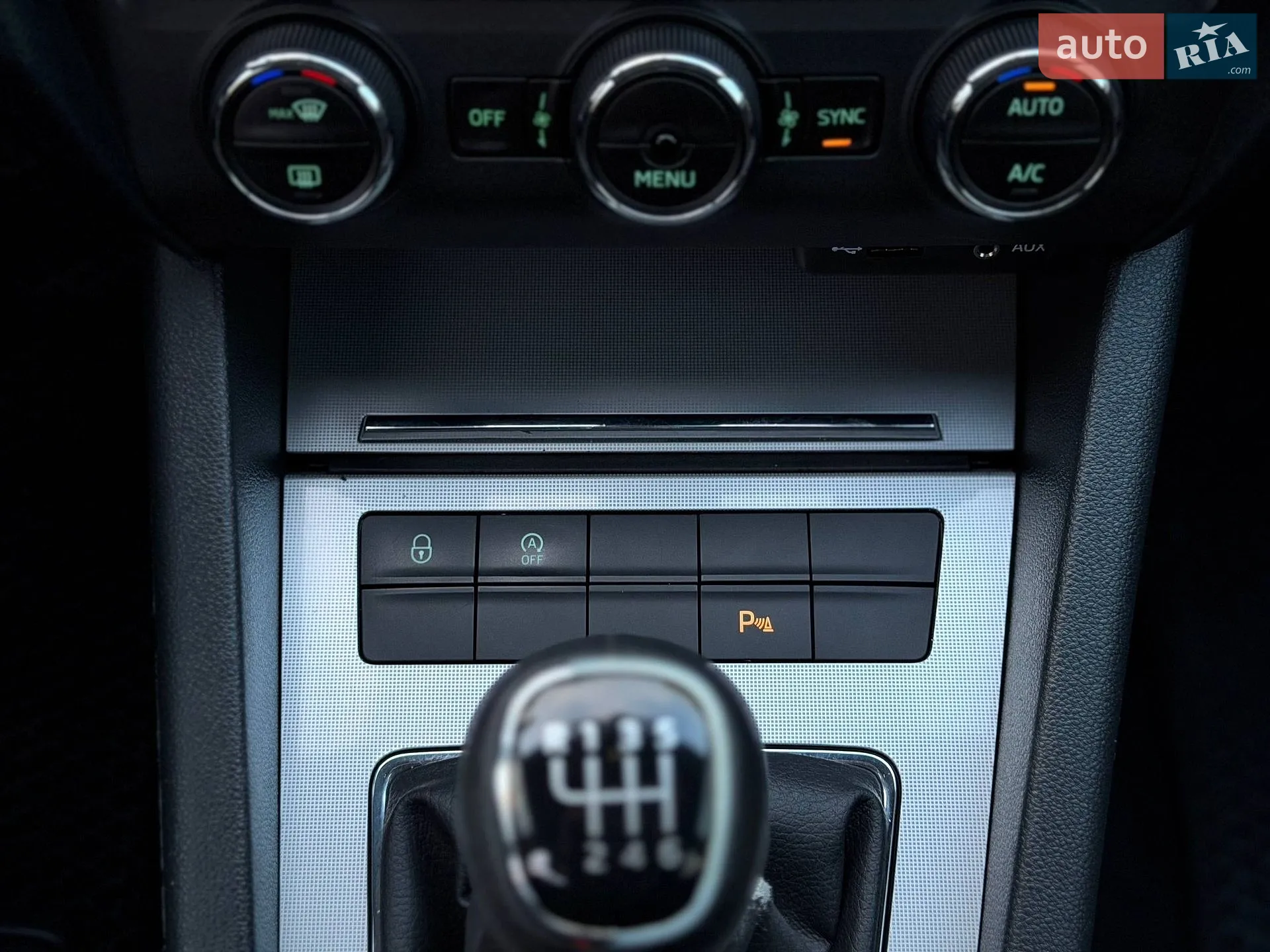 2016 Skoda Octavia - мініатюра 15