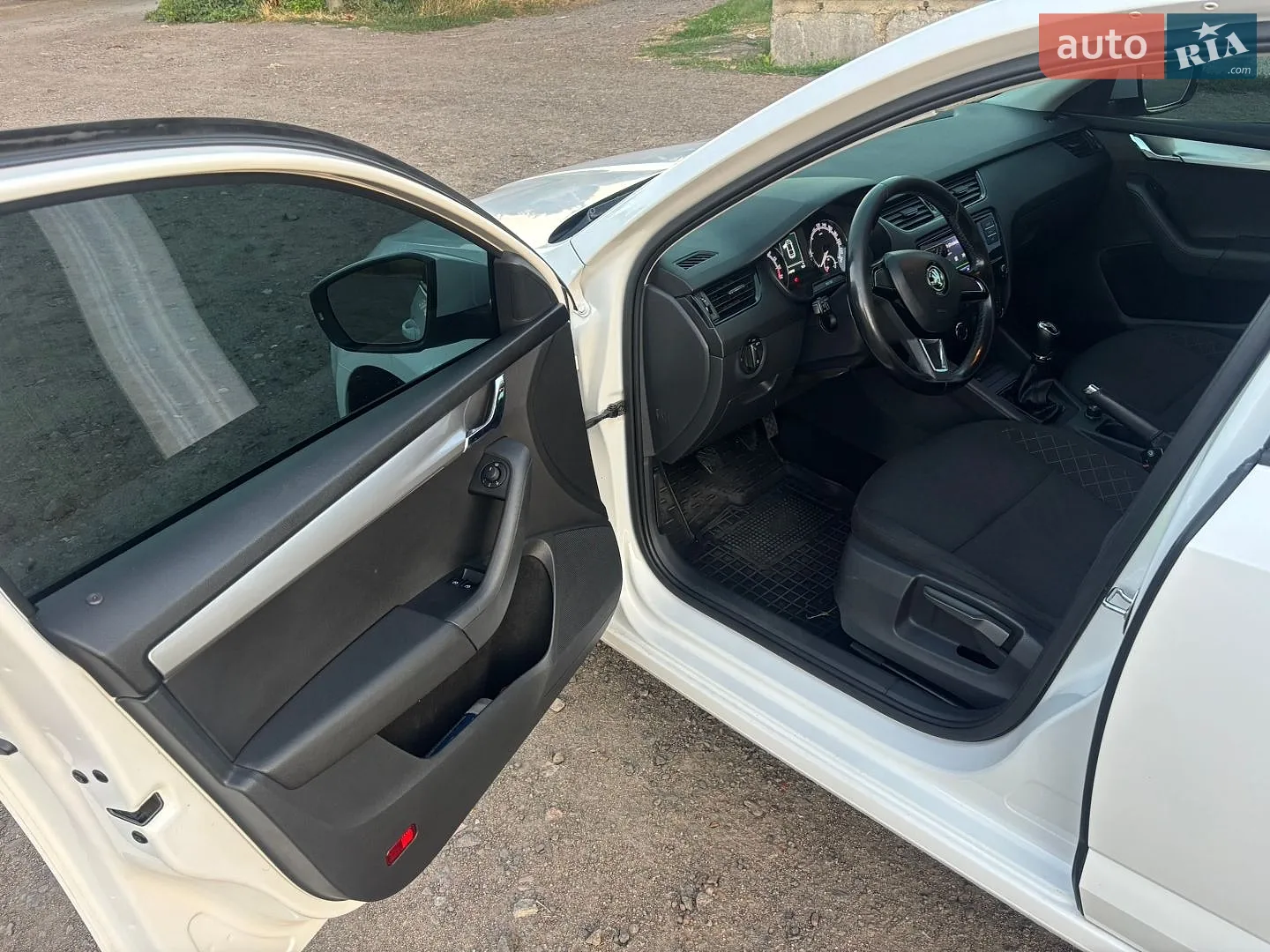 2017 Skoda Octavia - мініатюра 8