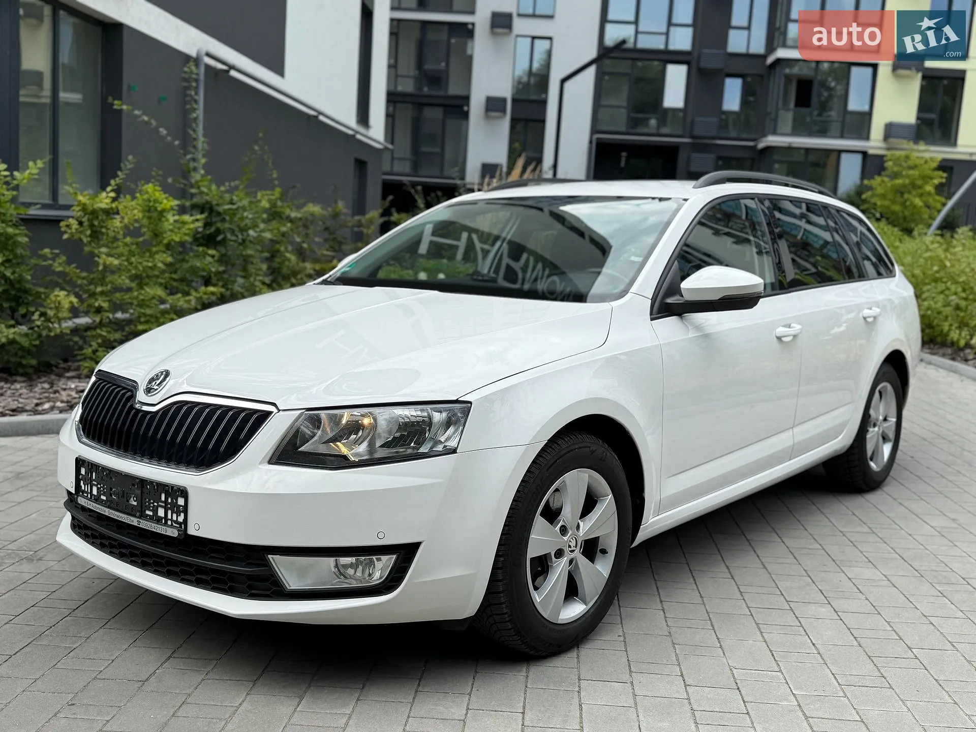 2016 Skoda Octavia - мініатюра 2
