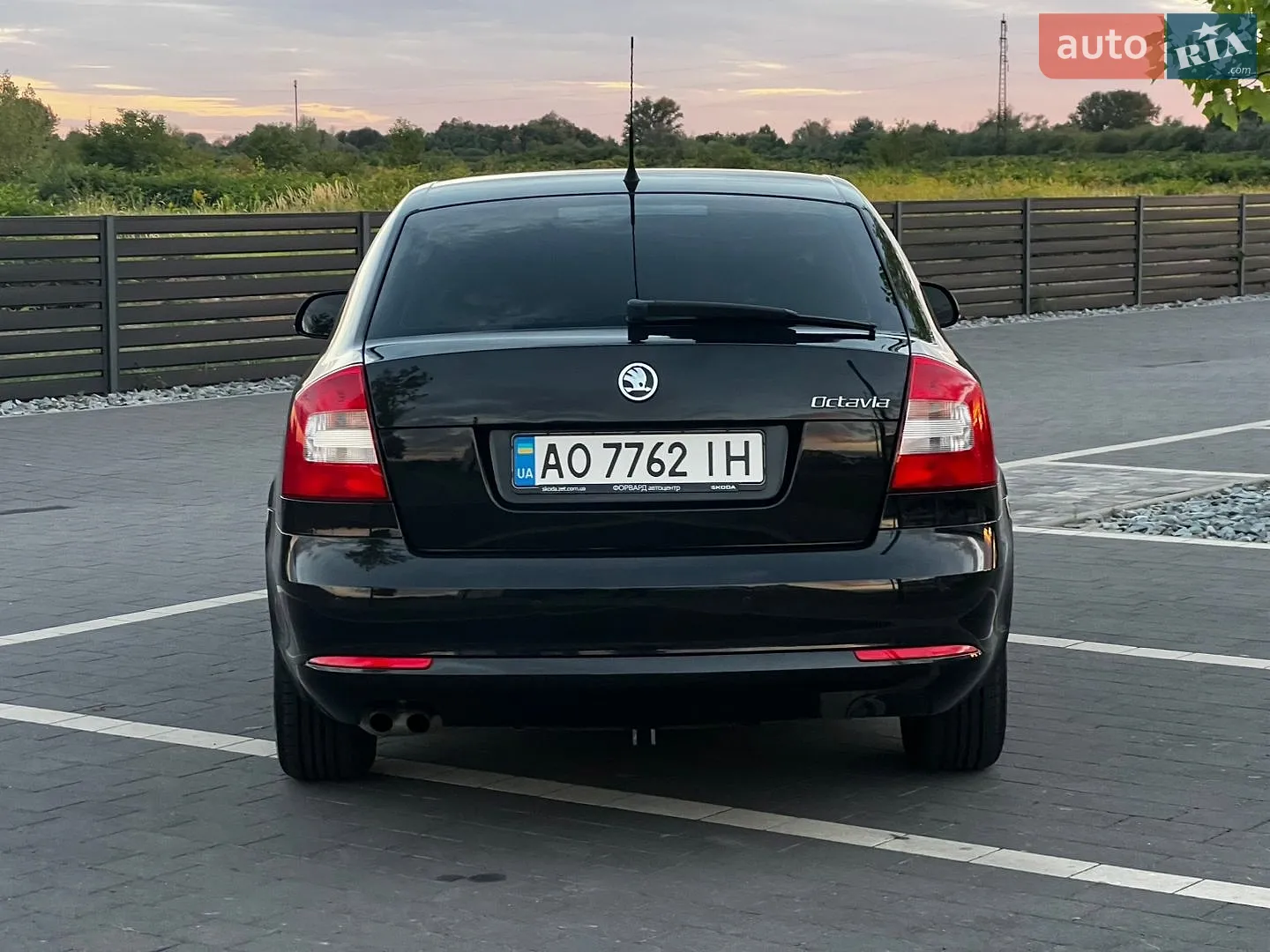 2010 Skoda Octavia - мініатюра 2