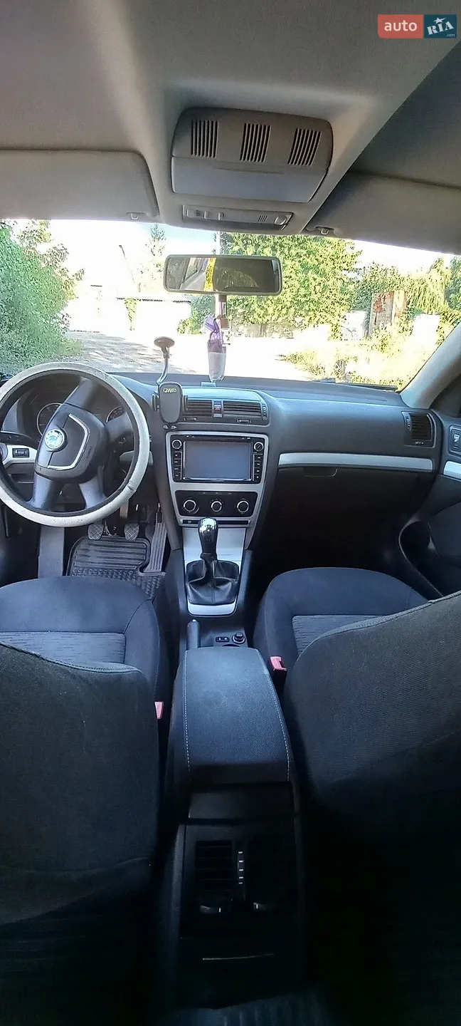 2010 Skoda Octavia - фото 1