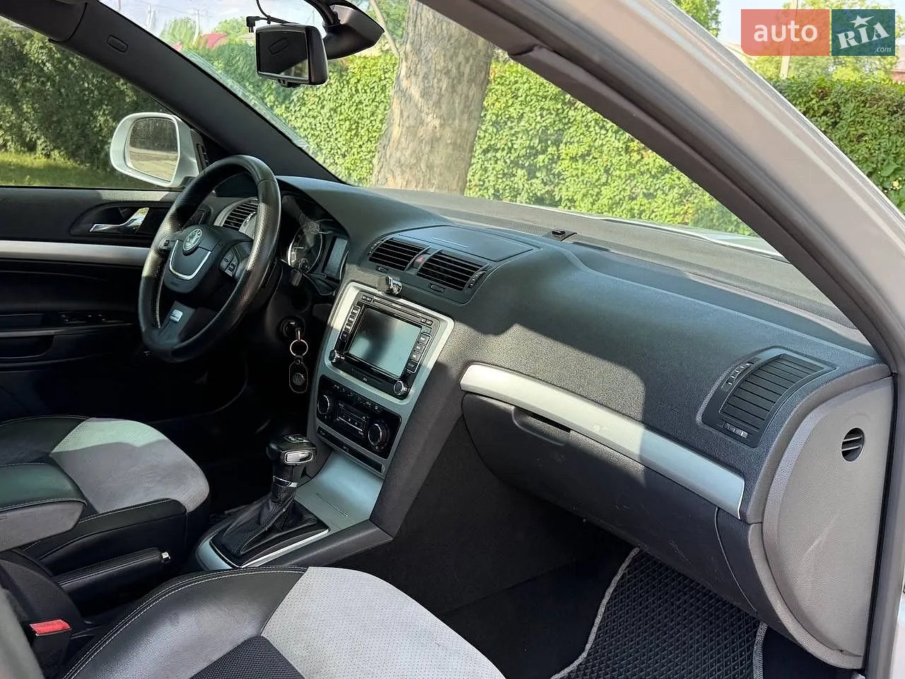 2010 Skoda Octavia - мініатюра 37