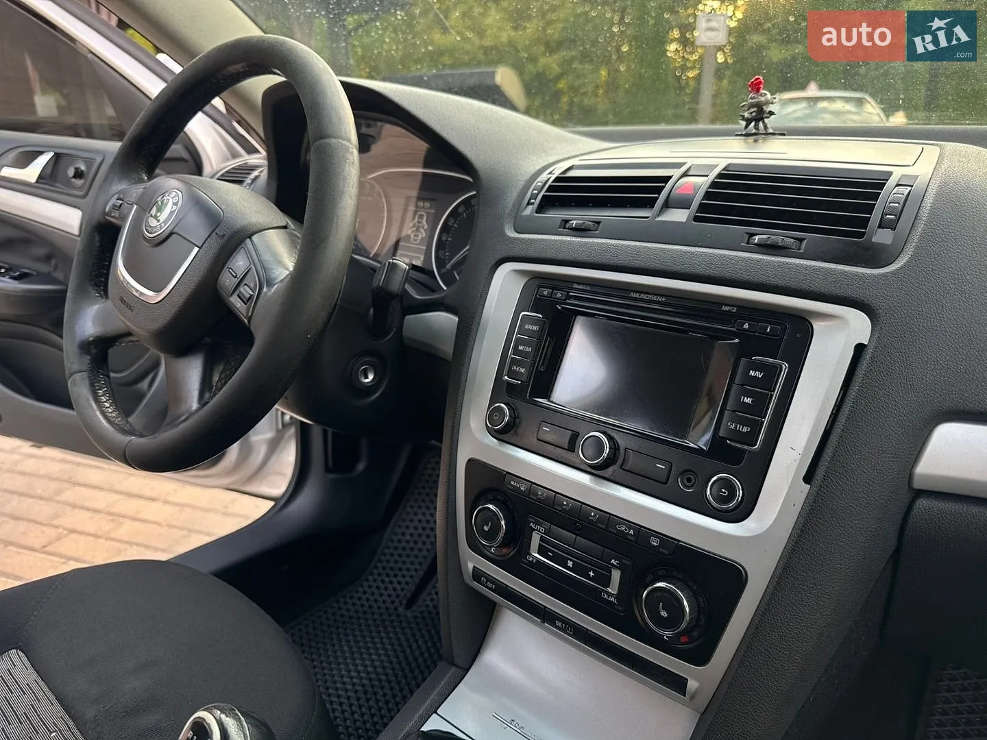 2011 Skoda Octavia - мініатюра 30