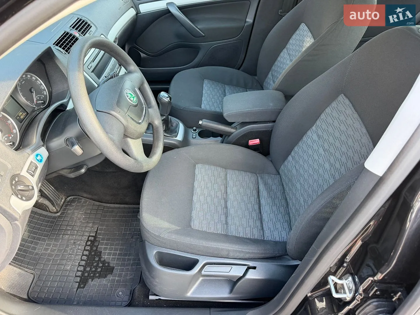 2011 Skoda Octavia - мініатюра 46