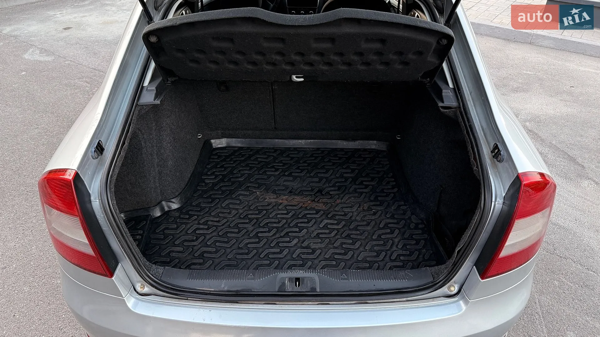 2011 Skoda Octavia - мініатюра 17