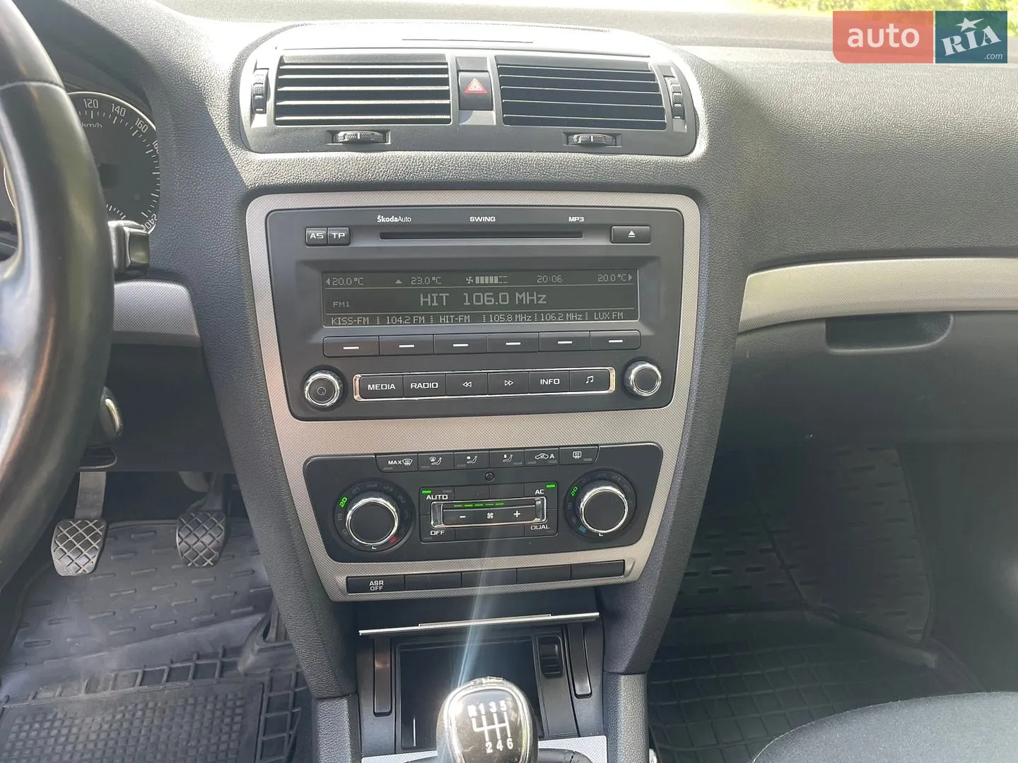 2010 Skoda Octavia - мініатюра 25