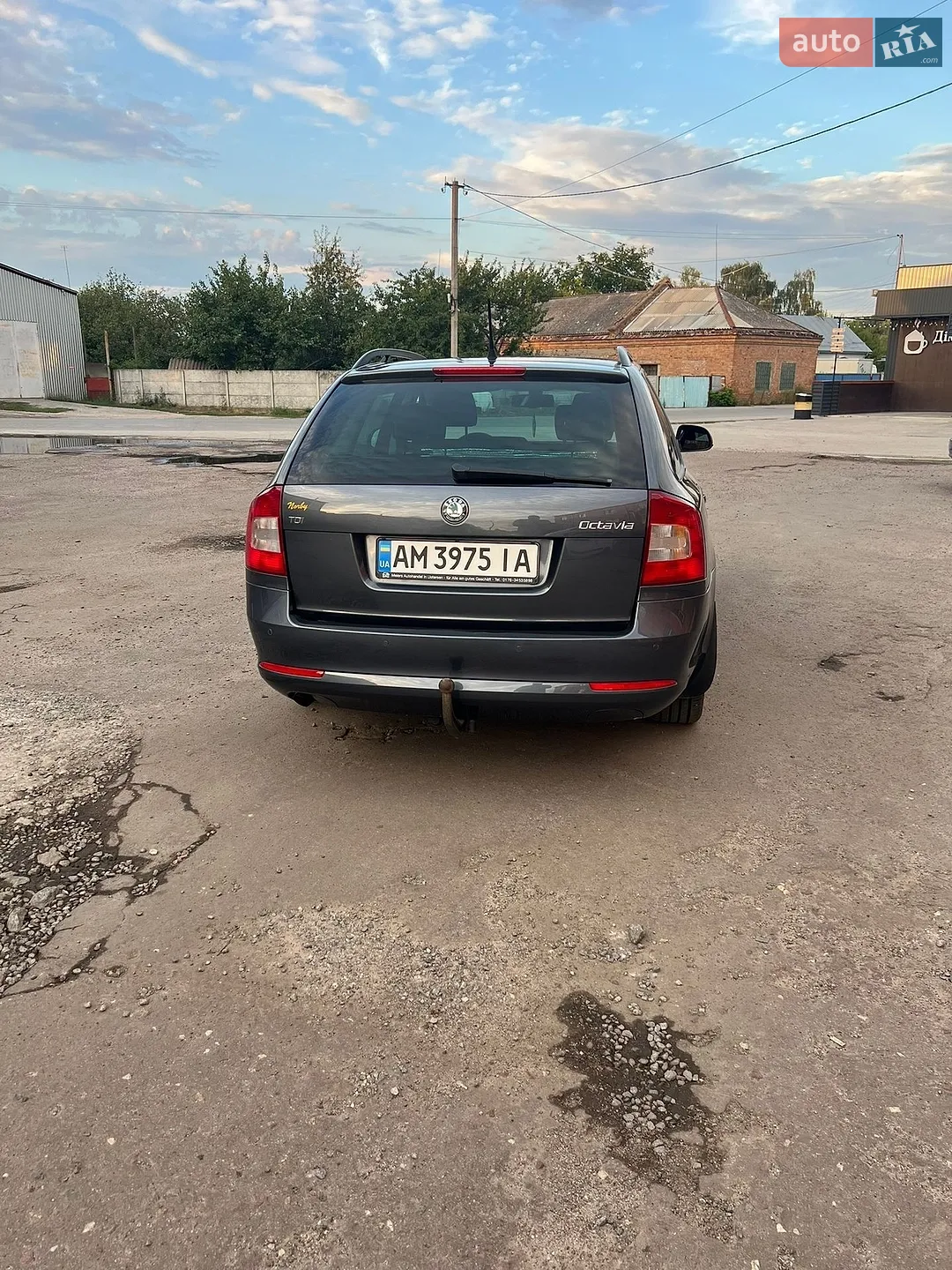 2010 Skoda Octavia - мініатюра 3