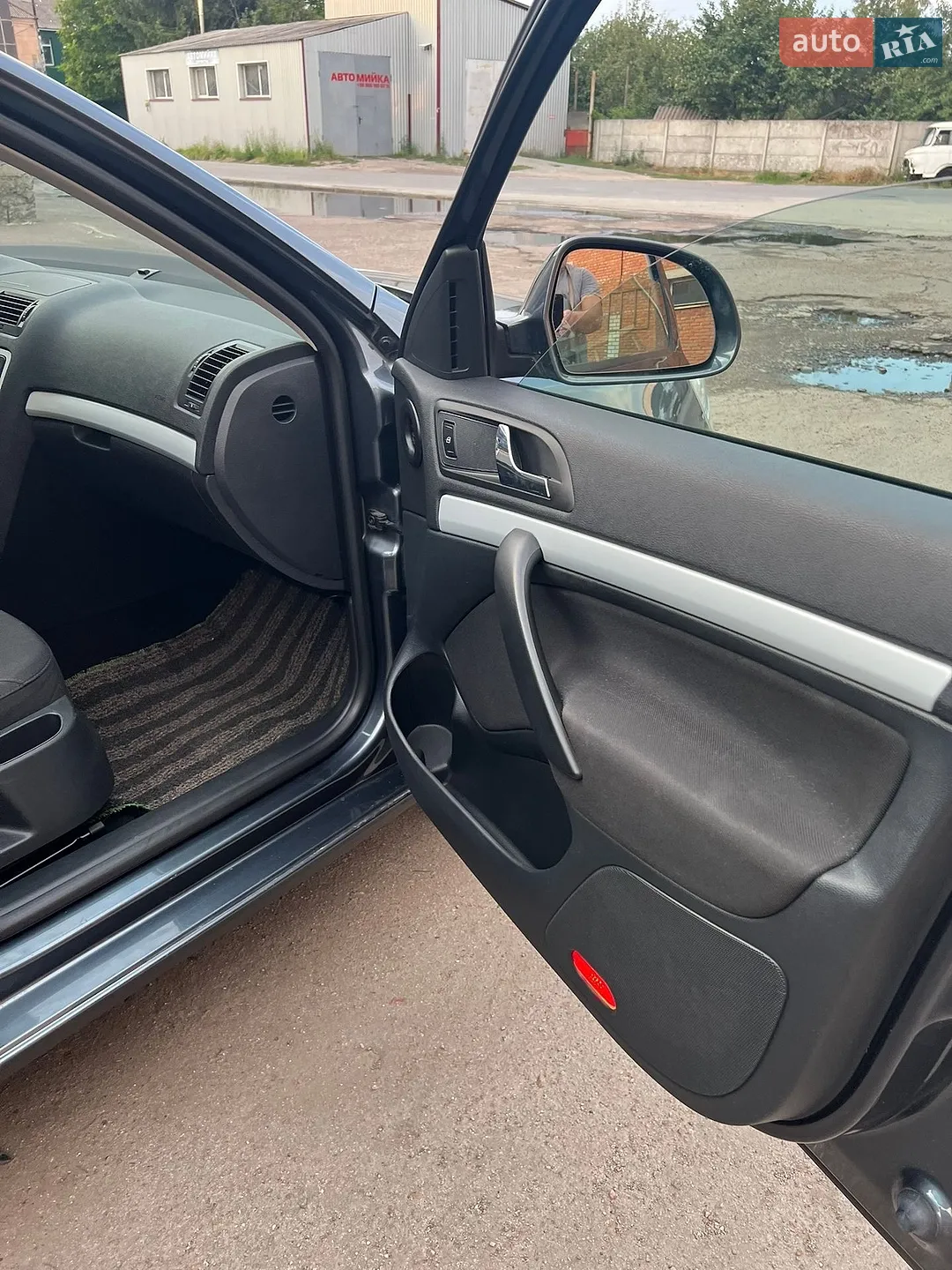 2010 Skoda Octavia - мініатюра 6
