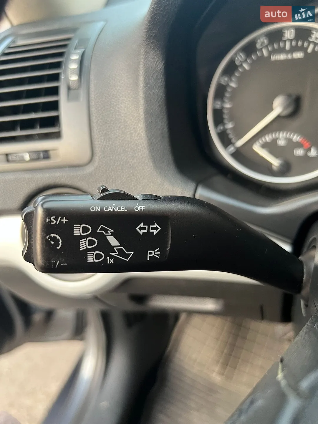 2010 Skoda Octavia - мініатюра 23