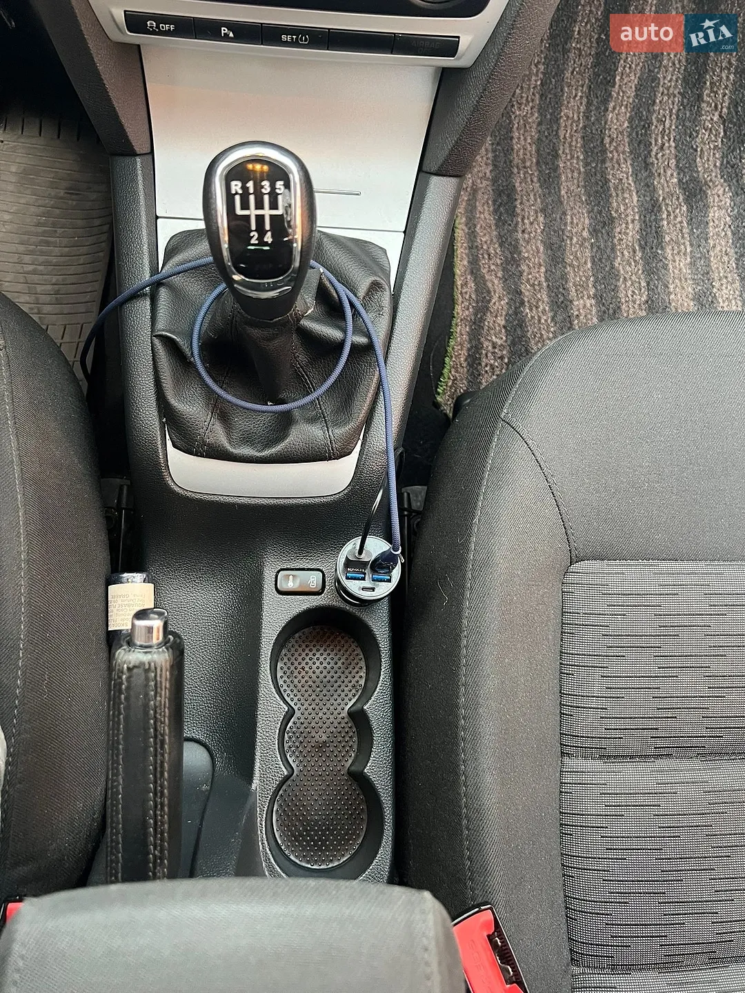 2010 Skoda Octavia - мініатюра 18