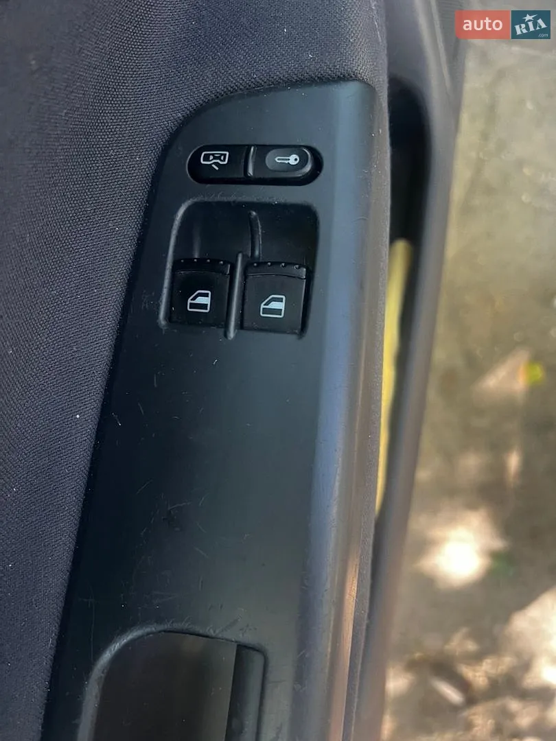 2014 SEAT Ibiza - мініатюра 7