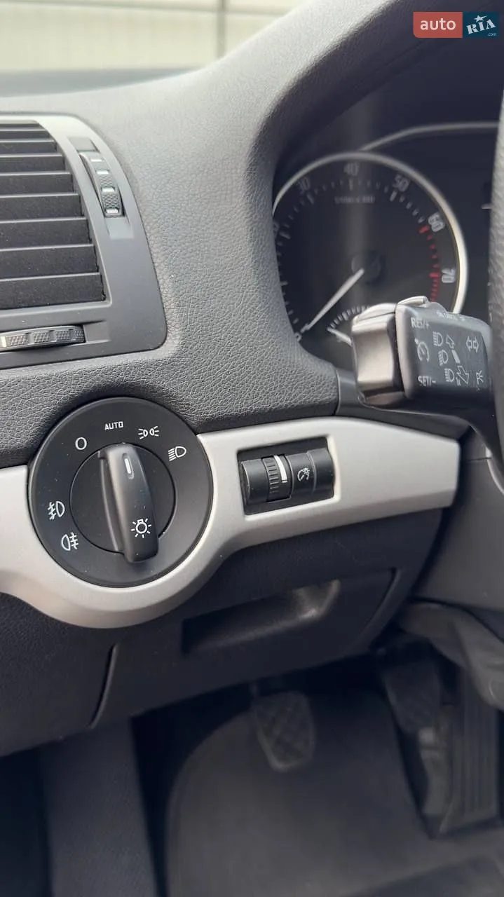 2012 Skoda Octavia - мініатюра 3