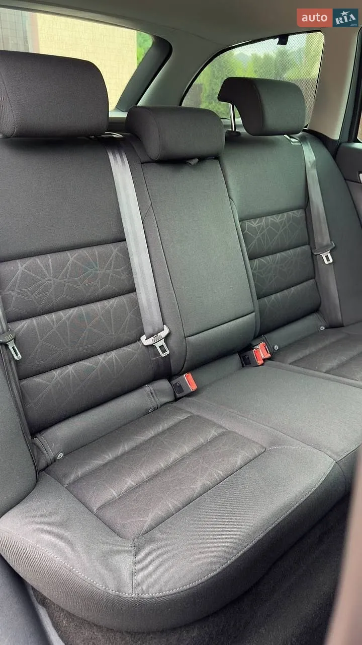 2012 Skoda Octavia - мініатюра 20