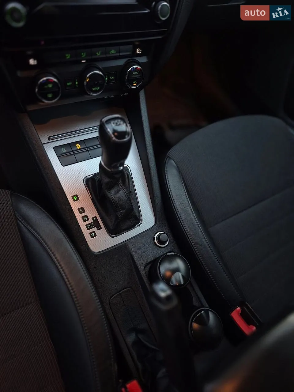 2013 Skoda Octavia - мініатюра 22