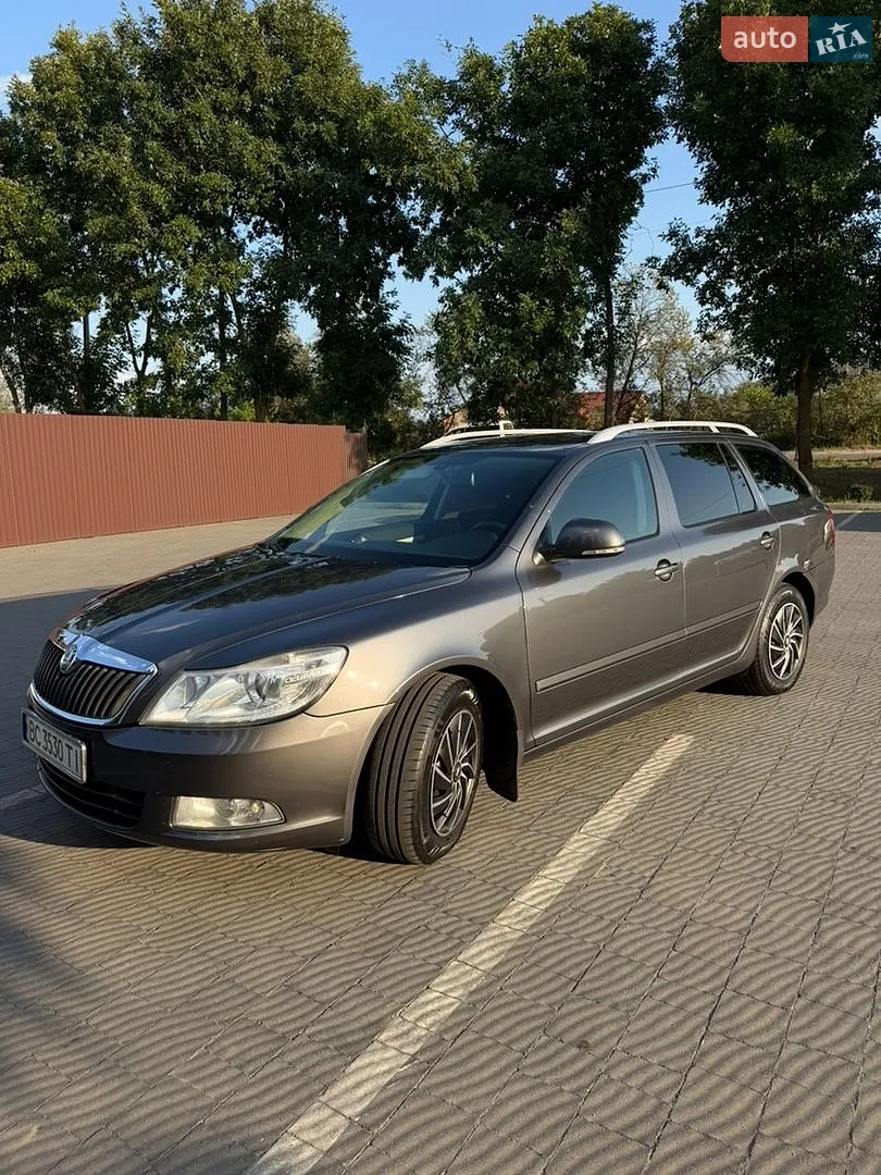 2011 Skoda Octavia - фото 1