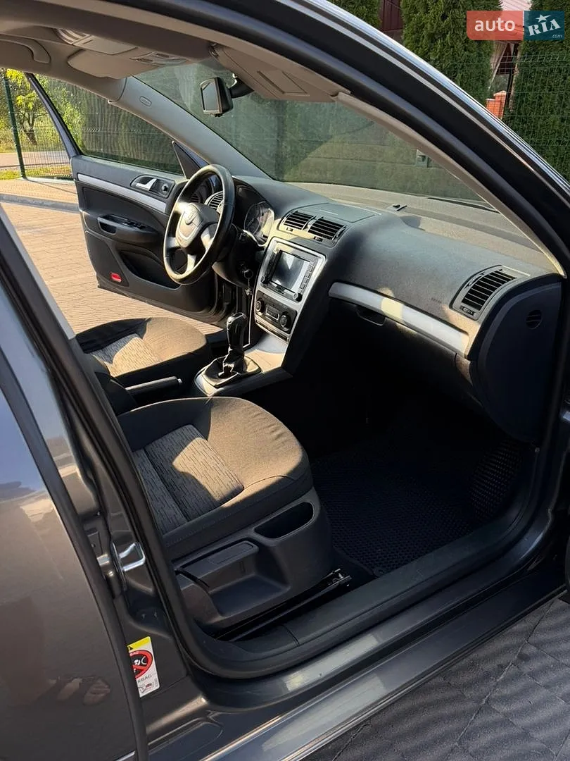 2011 Skoda Octavia - мініатюра 16