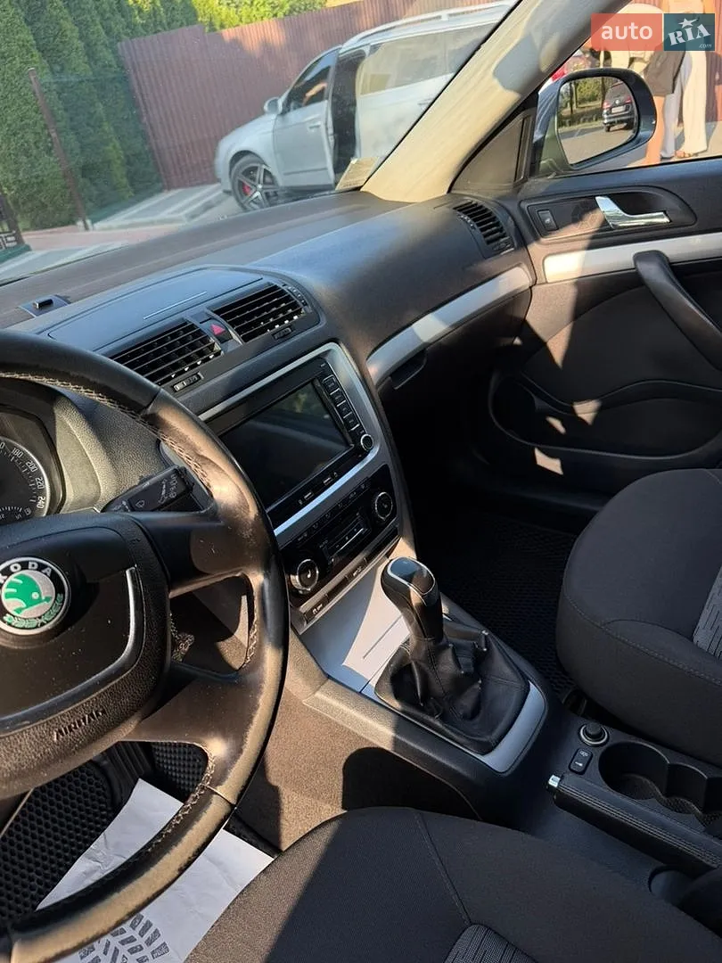 2011 Skoda Octavia - мініатюра 25
