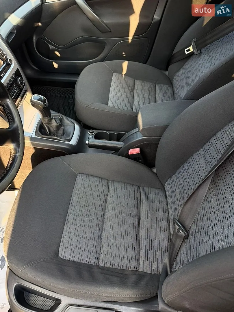 2011 Skoda Octavia - мініатюра 26