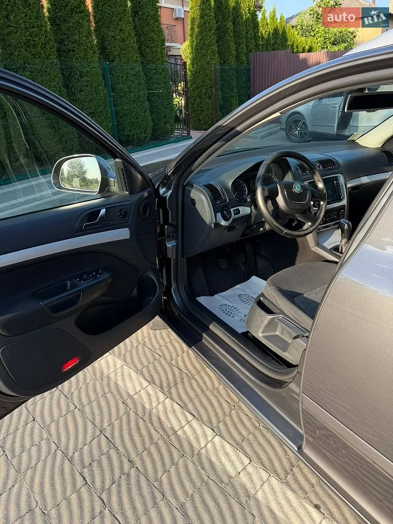 2011 Skoda Octavia - мініатюра 29