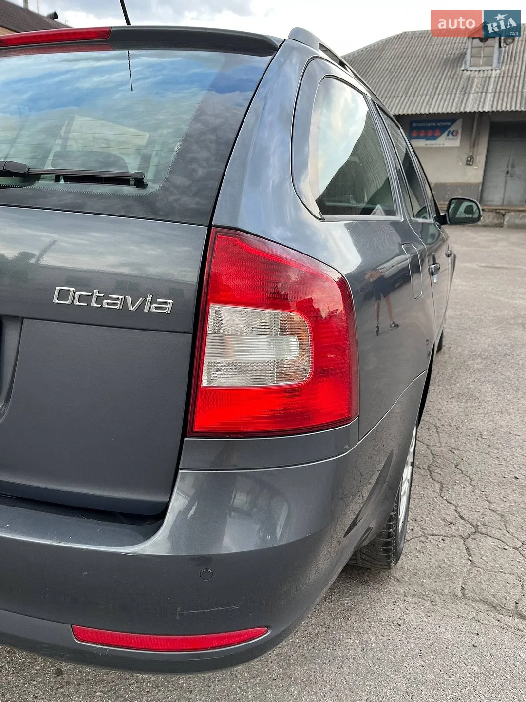 2010 Skoda Octavia - мініатюра 17