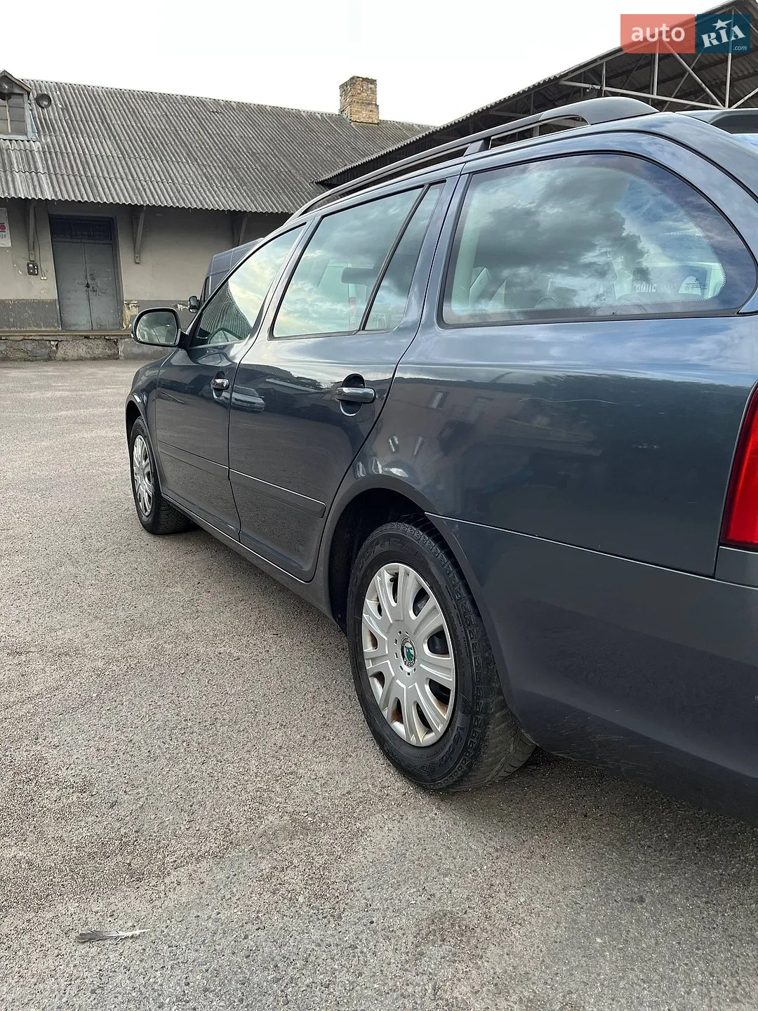 2010 Skoda Octavia - мініатюра 21