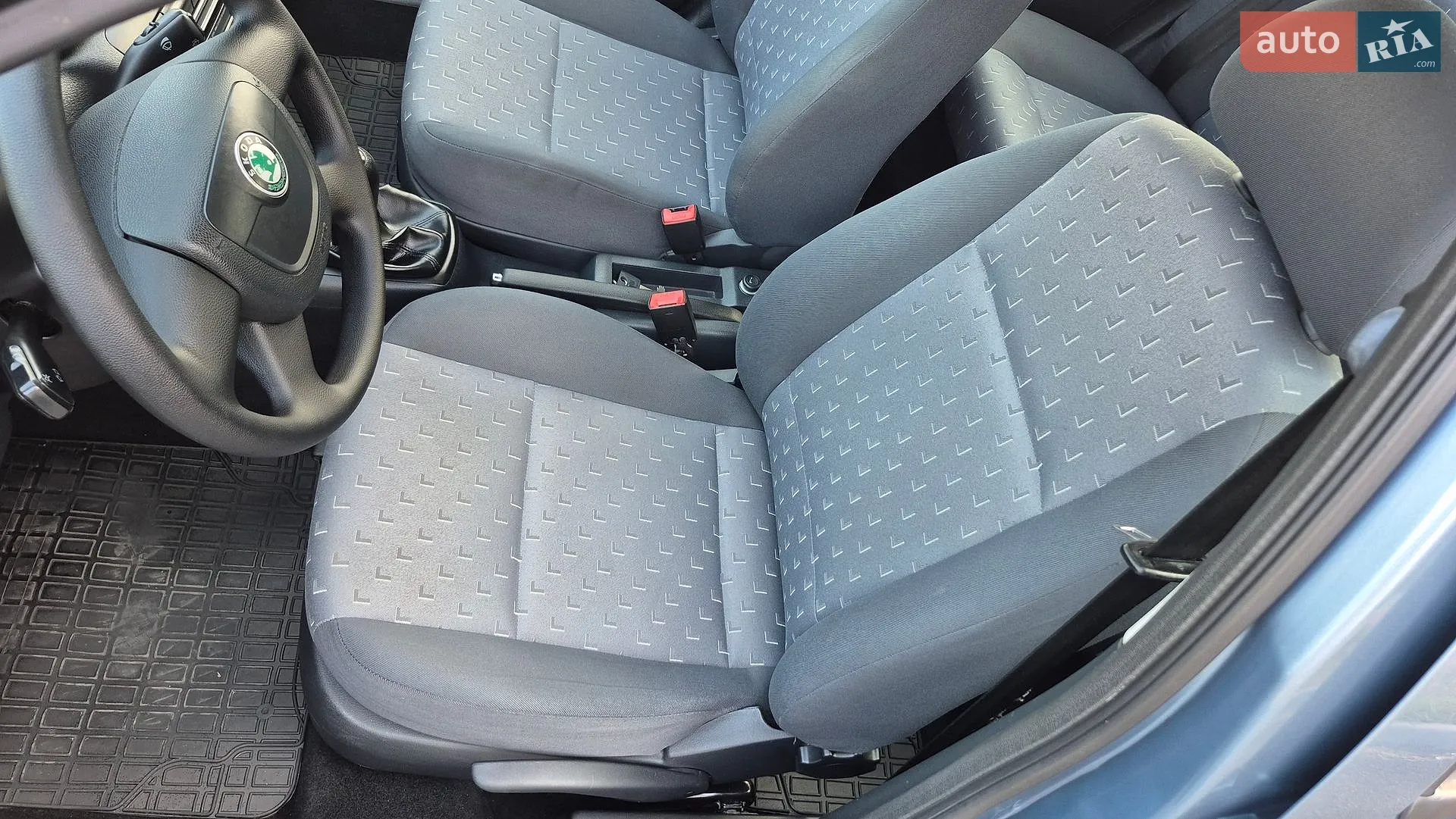 2010 Skoda Octavia - мініатюра 26
