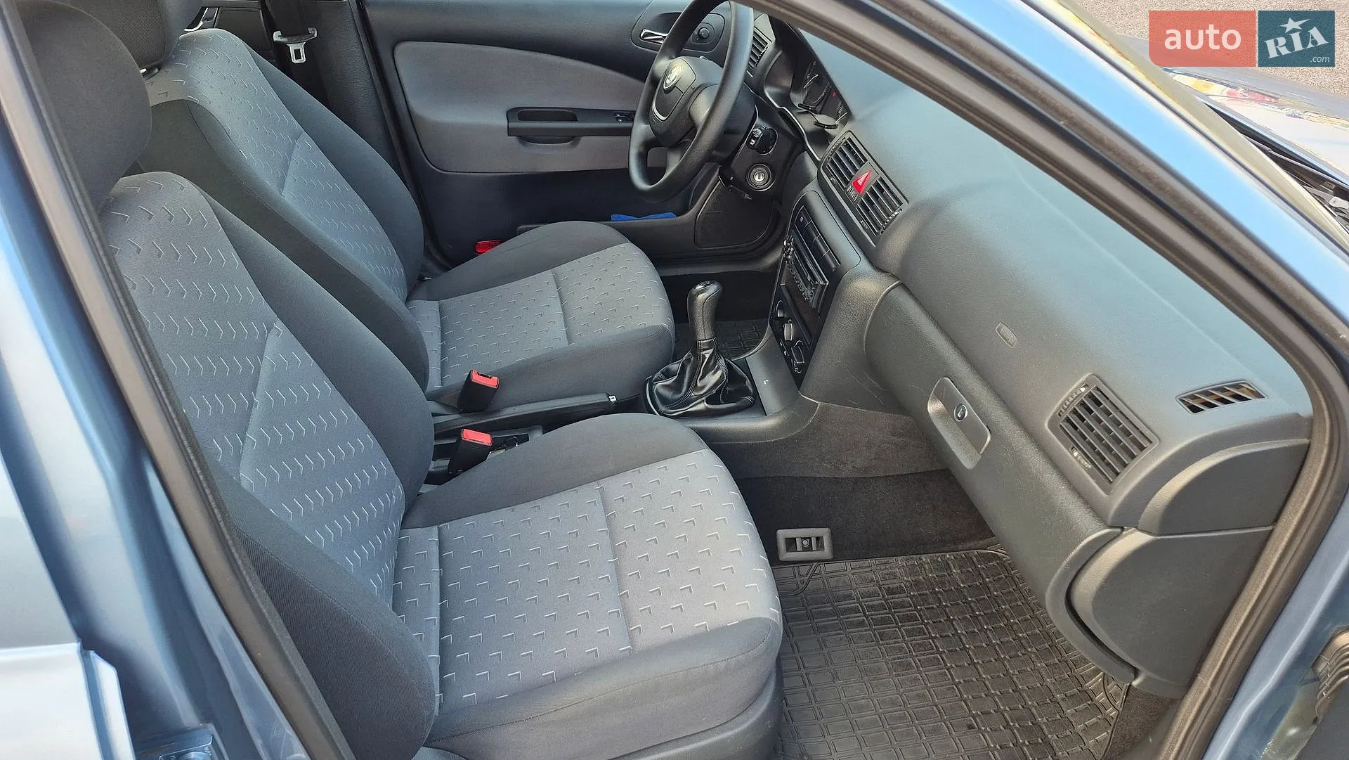2010 Skoda Octavia - мініатюра 28