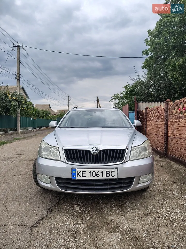 2010 Skoda Octavia - мініатюра 15