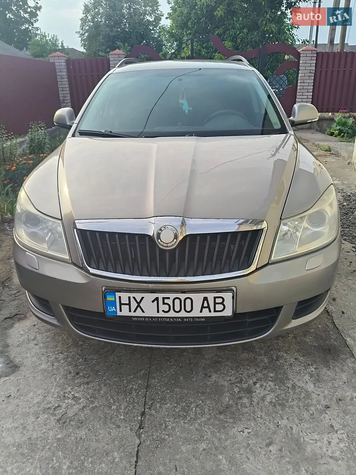 2010 Skoda Octavia - мініатюра 35