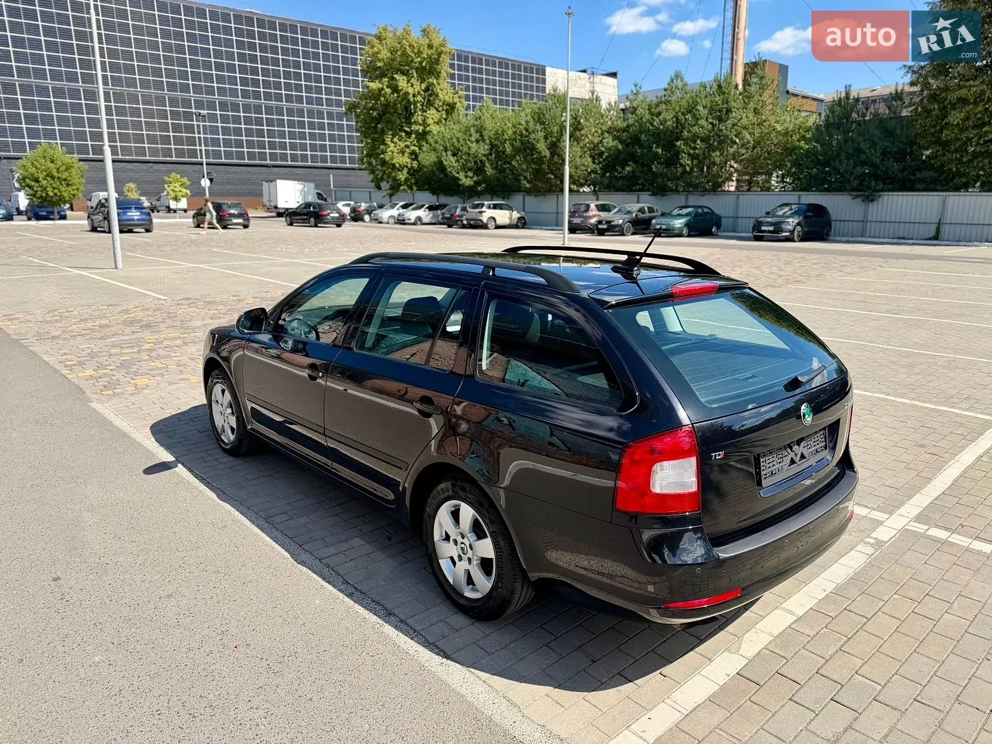 2011 Skoda Octavia - мініатюра 8