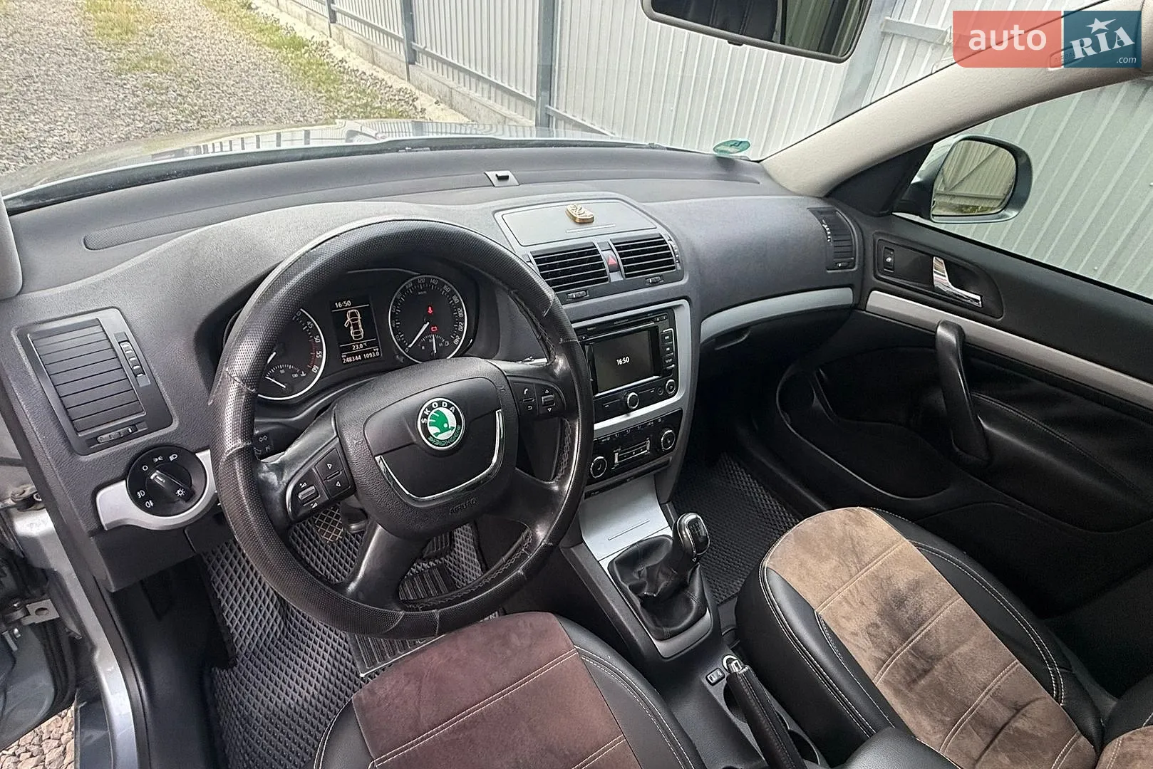 2011 Skoda Octavia - мініатюра 14