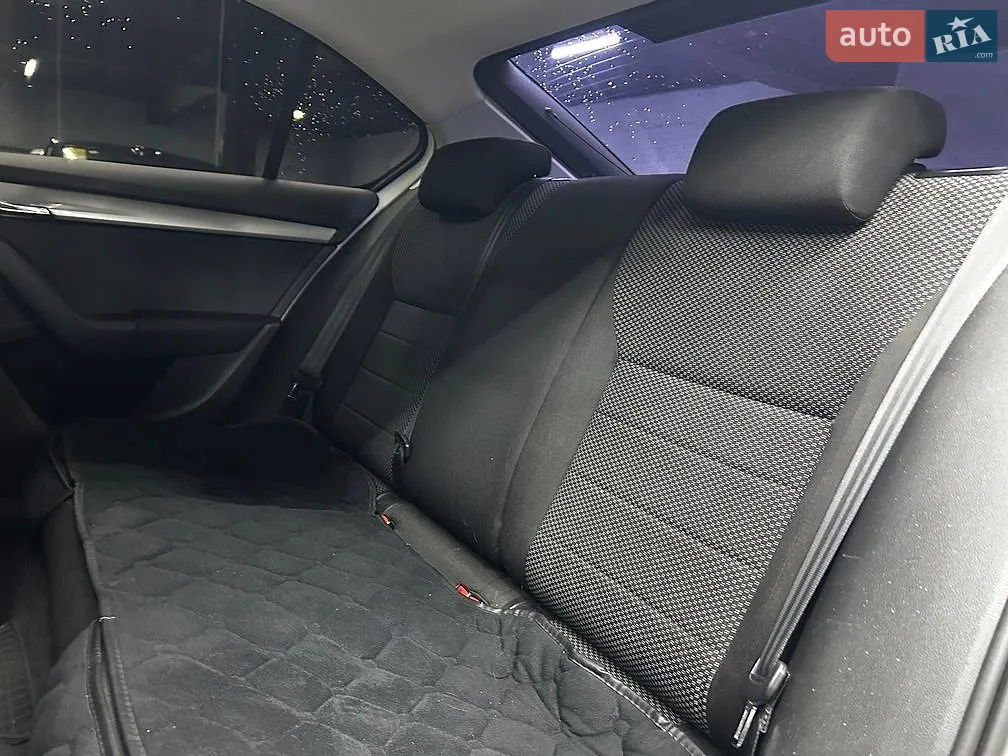 2013 Skoda Octavia - мініатюра 21