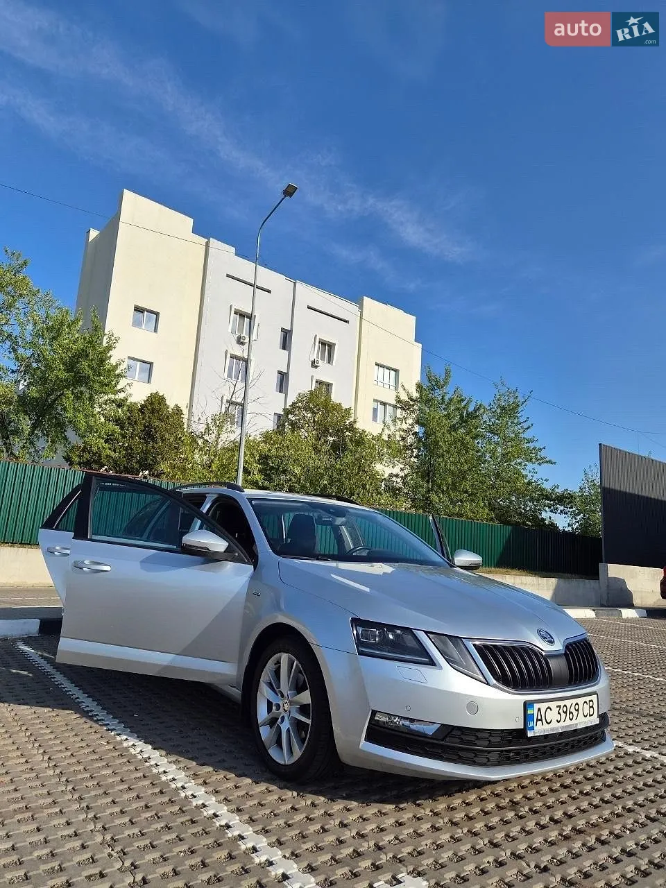 2017 Skoda Octavia - мініатюра 3