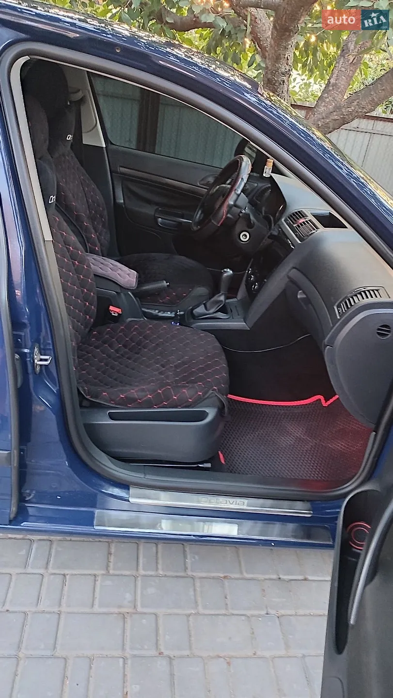 2011 Skoda Octavia - мініатюра 28