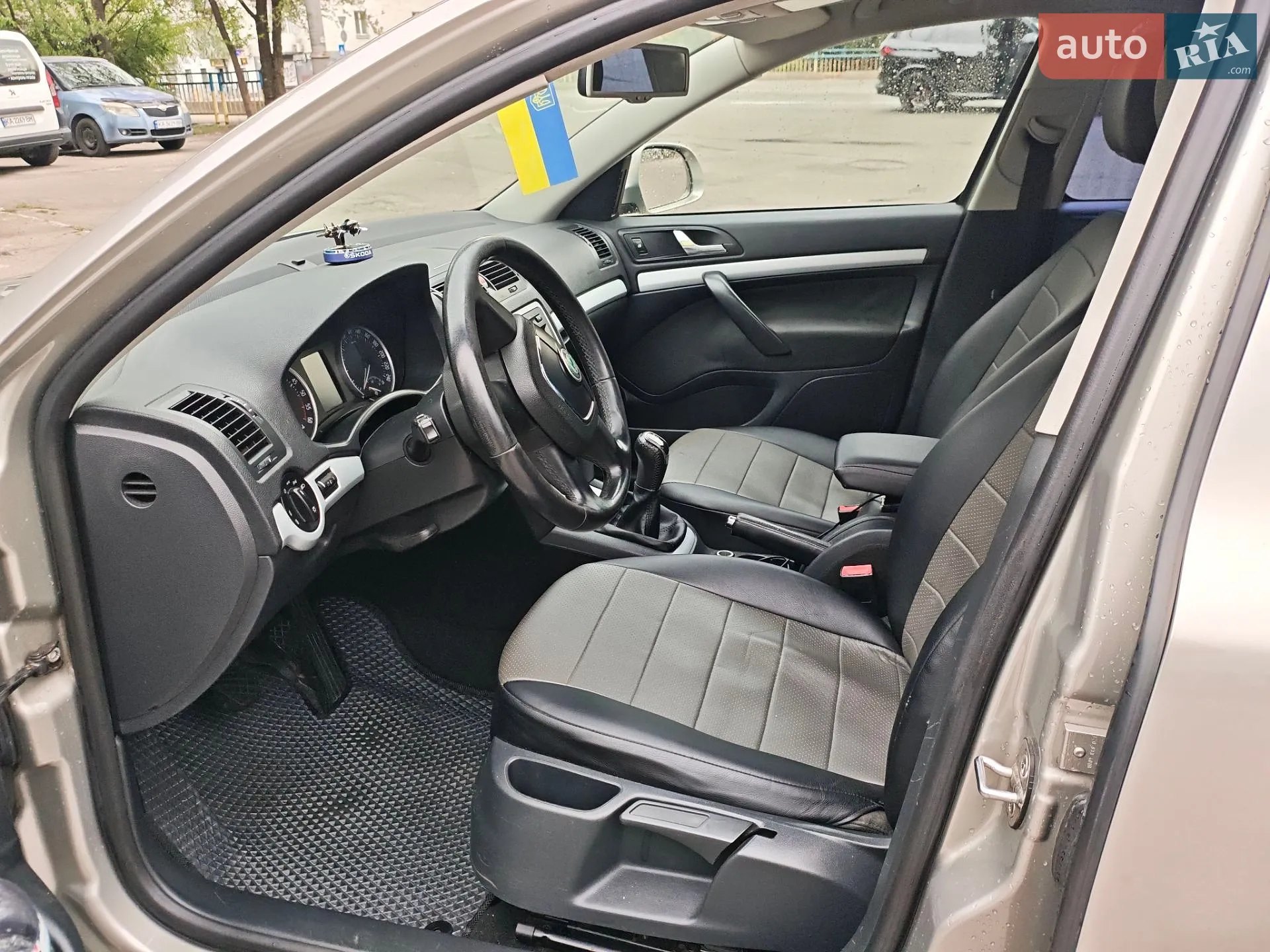 2011 Skoda Octavia - мініатюра 9