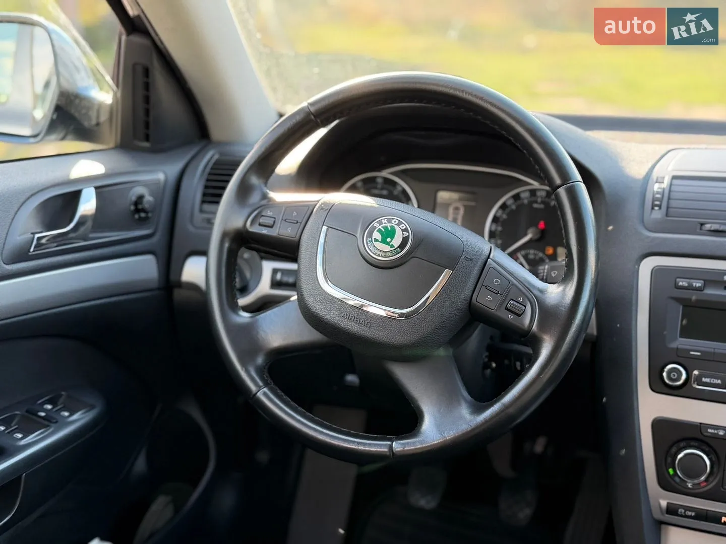 2011 Skoda Octavia - мініатюра 15