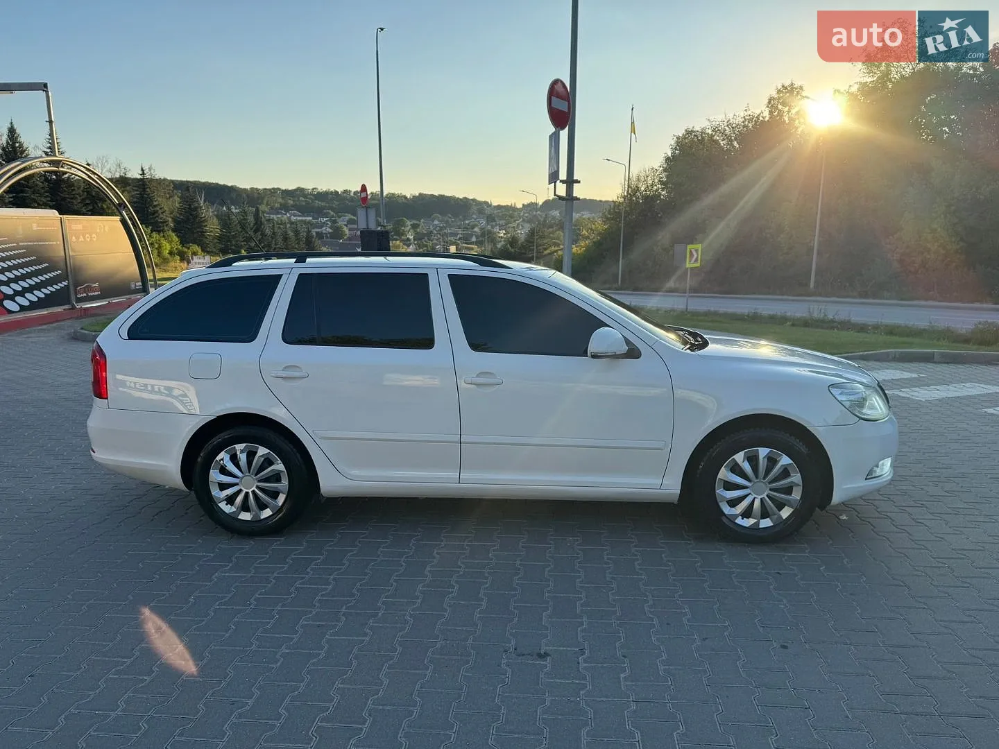 2011 Skoda Octavia - мініатюра 12